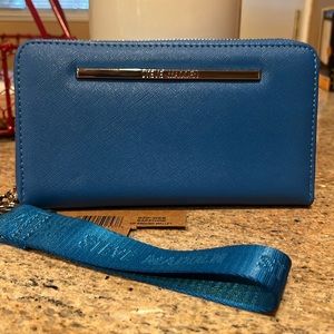 NWT! Steve Madden zip around wallet. Sapphire blue.
